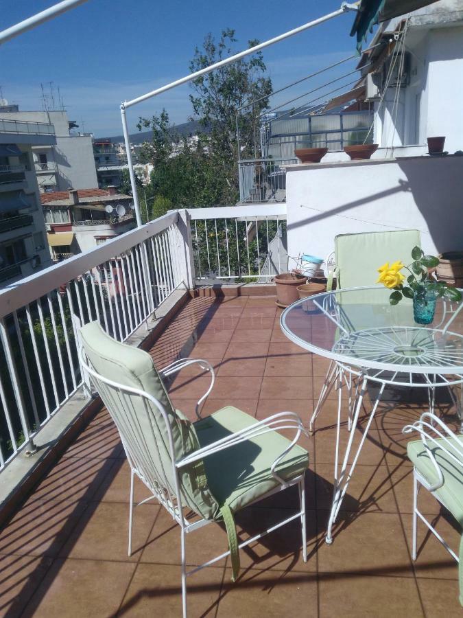 Апартаменты Cozy Penthouse Next To Metro Station Салоники Экстерьер фото