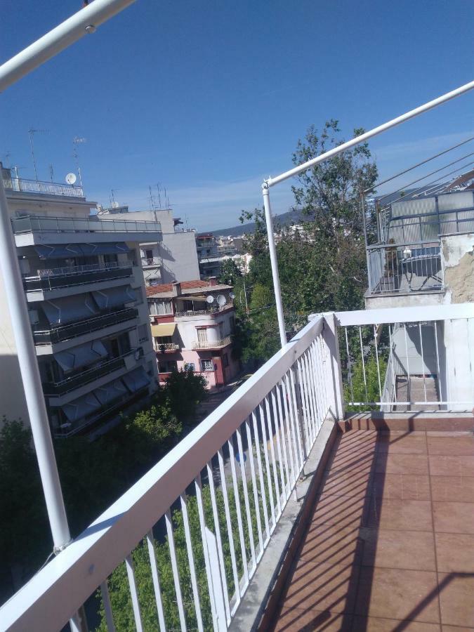 Апартаменты Cozy Penthouse Next To Metro Station Салоники Экстерьер фото